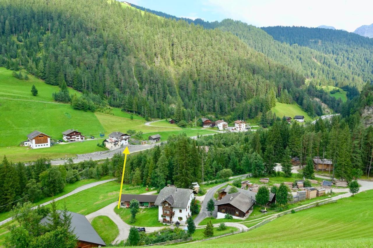 Ciasa Preroman Mansarde Lägenhet San Martino in Badia Exteriör bild